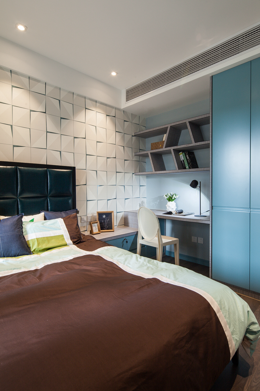 浦东新区金融家125平现代简约卧室装修效果图