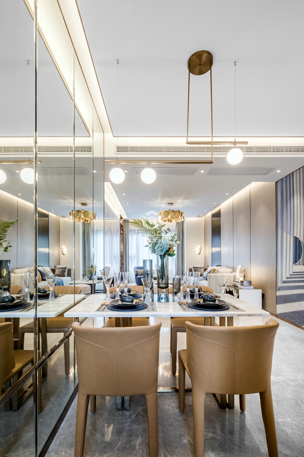 浦东新区汤臣高尔夫公寓87平方现代简约风格两室两厅餐厅装修效果图