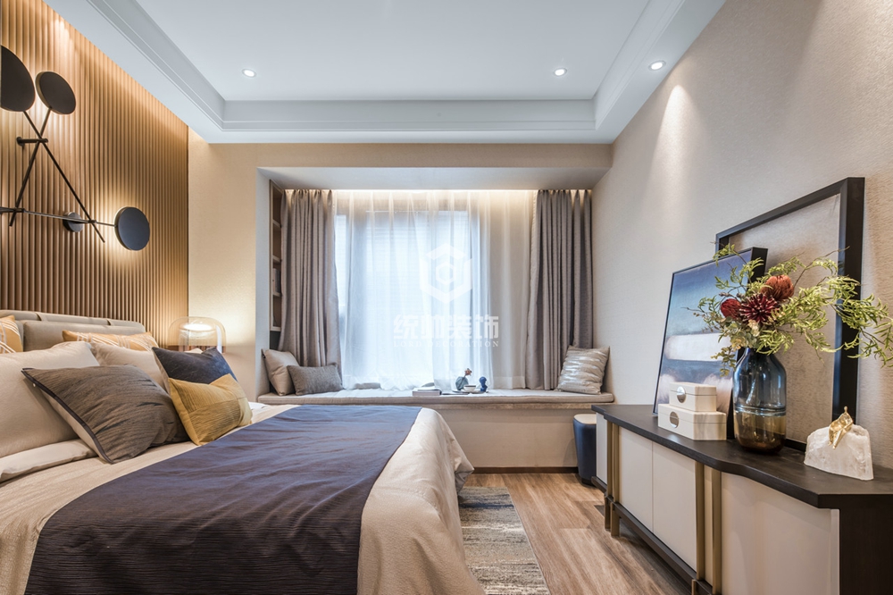 浦东新区汤臣高尔夫公寓87平现代简约卧室装修效果图