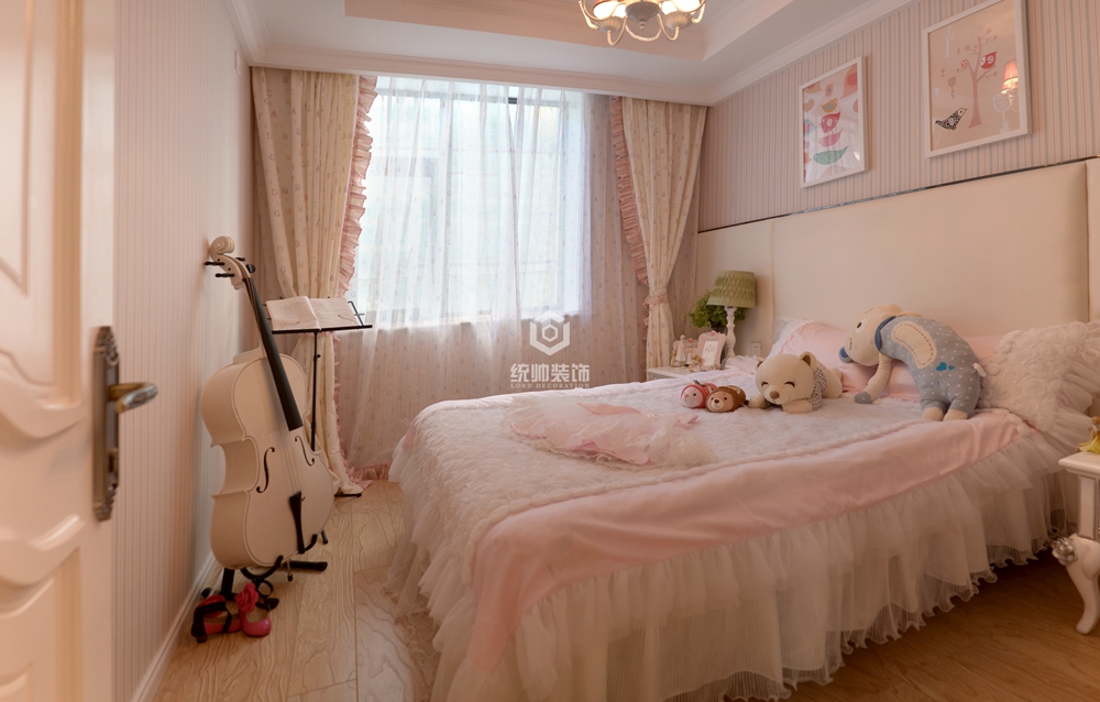 杨浦区盛世豪庭130平方新古典风格三室两厅儿童房装修效果图