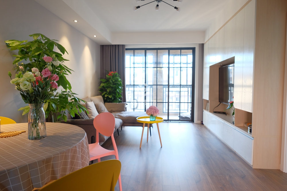 浦东新区贺桥公寓100平方北欧风格三房两厅一卫客厅装修效果图