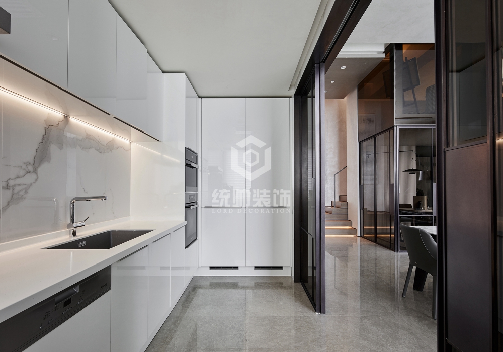金山区星耀中心210平方现代简约风格大平层厨房装修效果图