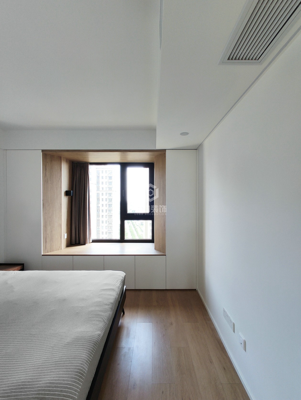 金山区绿地21城135平方北欧风格平层卧室装修效果图