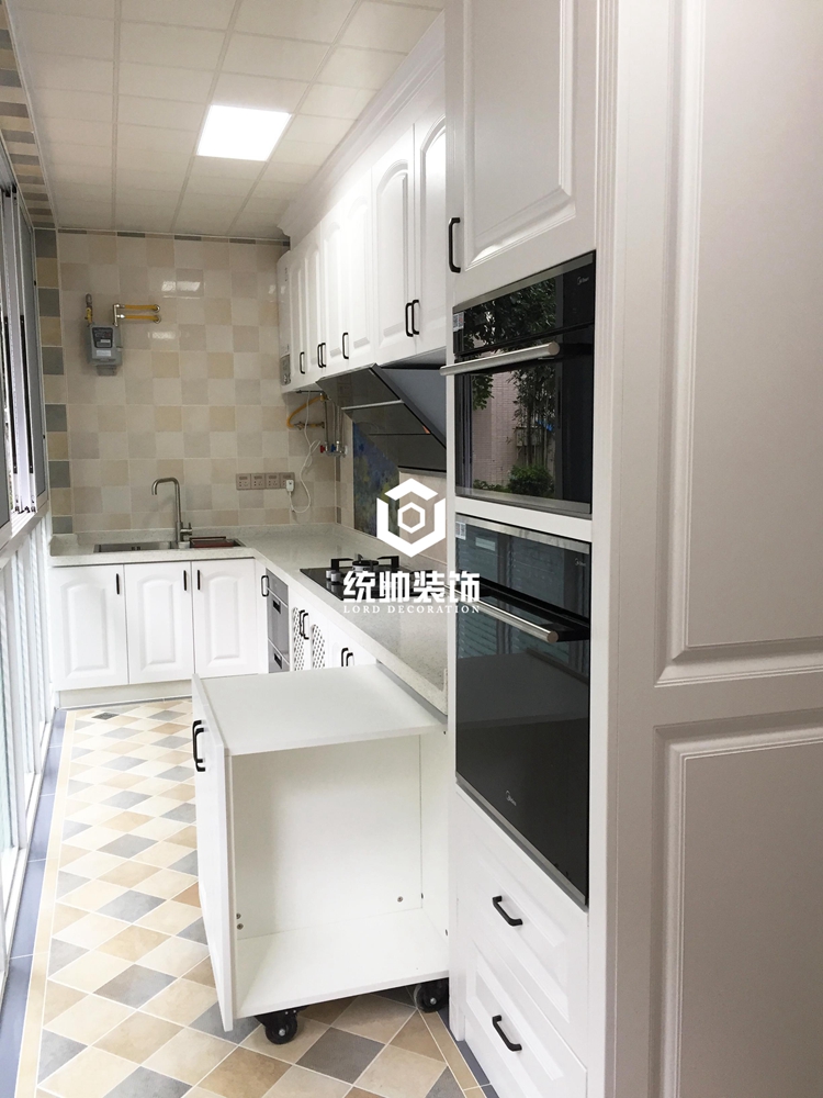 浦东新区流金岁月210平方现代简约风格别墅厨房装修效果图