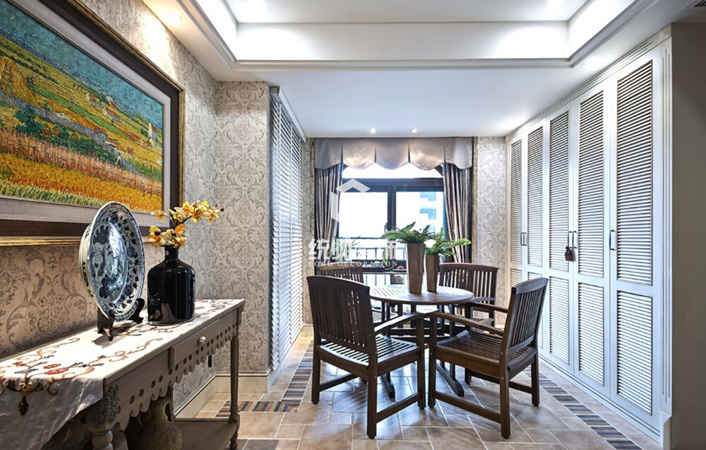 浦东新区中海戈雅苑169平方美式风格3室2厅餐厅装修效果图