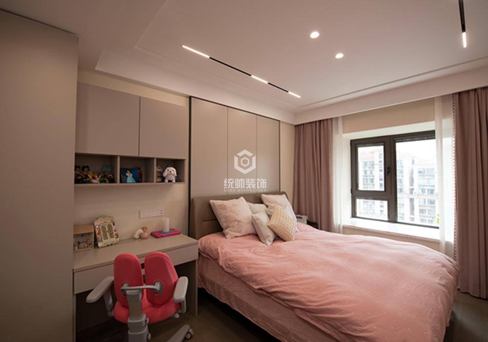 寶山區和欣國際140平現代簡約臥室裝修效果圖