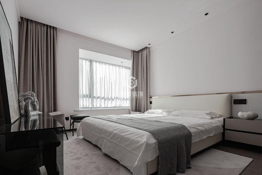 浦东新区欧泊时光150平方现代简约风格三室两厅卧室装修效果图