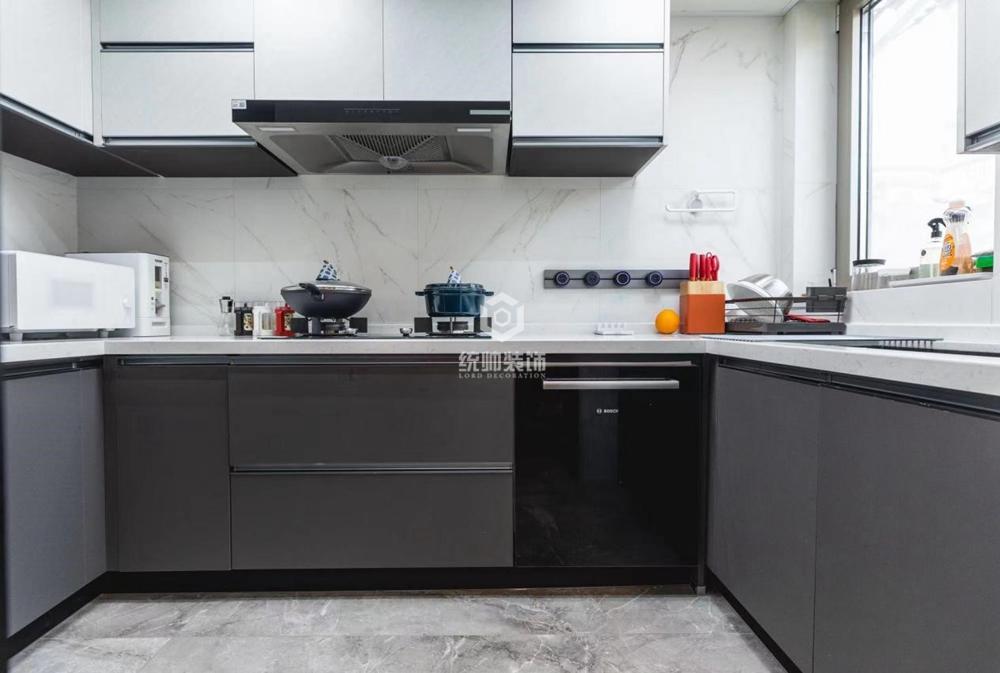静安区宏业公寓122平方现代简约风格三室一厅厨房装修效果图