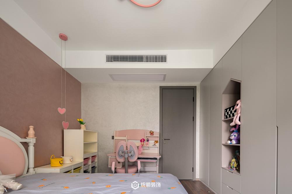 上海周边国贸天成160平现代简约卧室装修效果图
